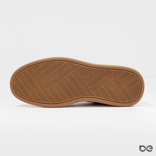 Arctic Sneakers | Black / White Sole