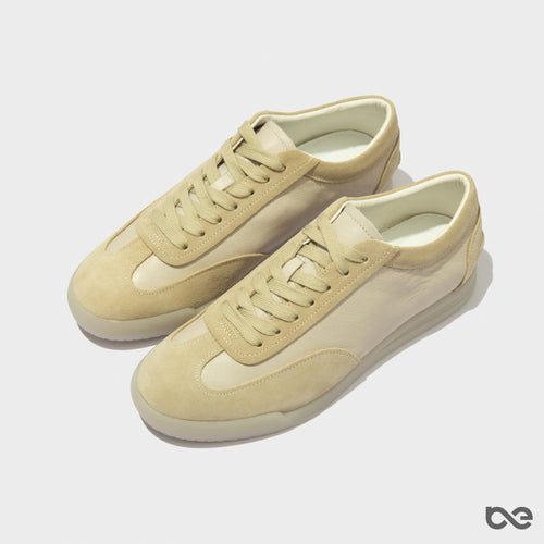 Ease Sneakers Be
